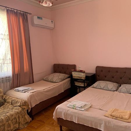 Guest House Lilia Yerevan Bagian luar foto