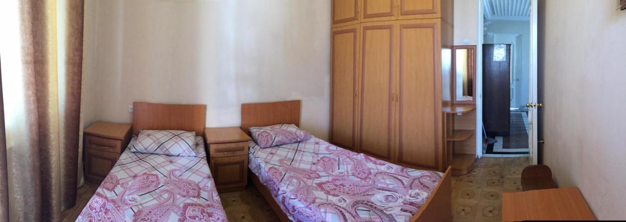 Guest House Lilia Yerevan Bagian luar foto