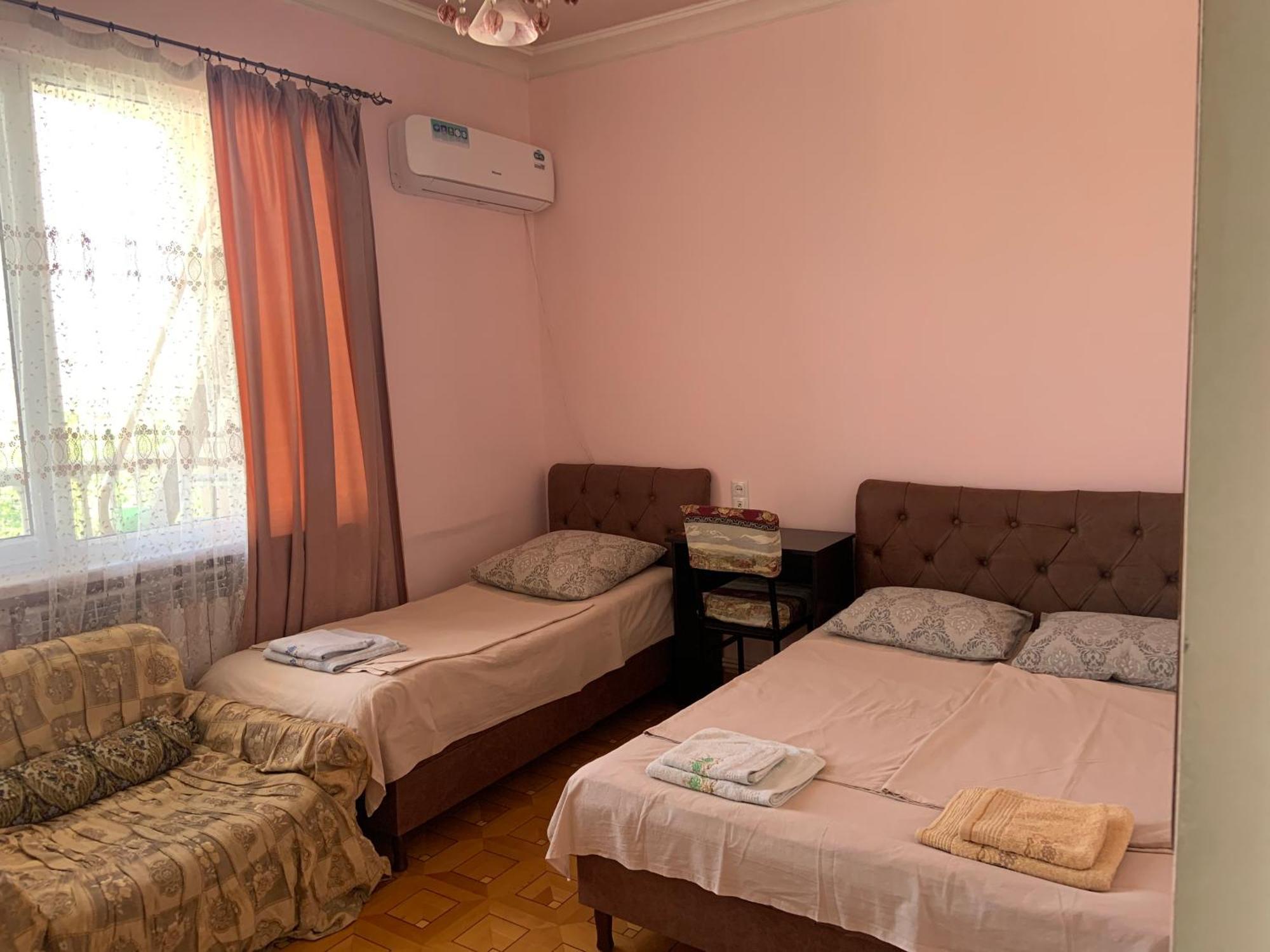 Guest House Lilia Yerevan Bagian luar foto